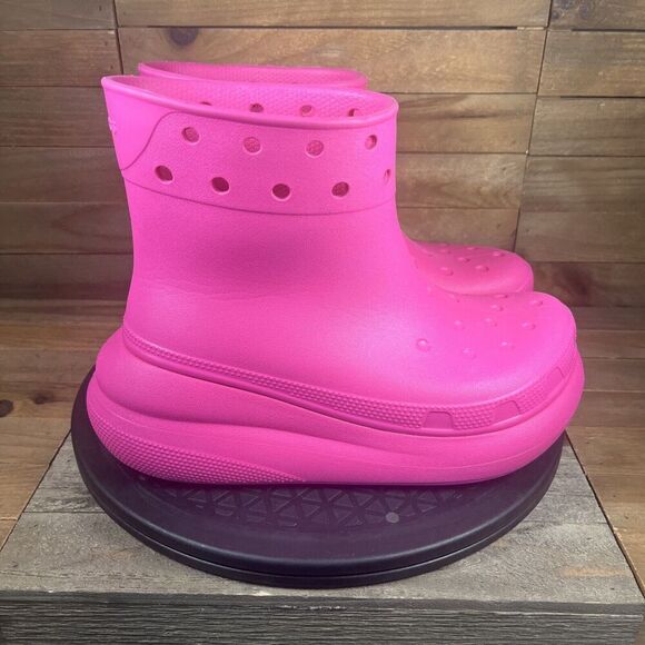 Crocs Womens Sz 6 Classic Crush Waterproof 6" hi-top Hot Pink Pull On Boots - Picture 1 of 10